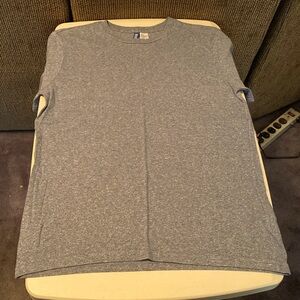 H&M short sleeve T-shirt. Size: S. Color: Blue/White